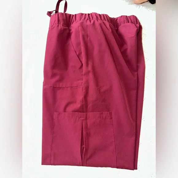 Hanes Scrub Set Size L - Picture 9 of 9